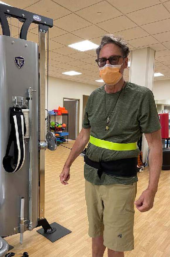 After suffering a significant stroke, Bill Hans of Kenosha began therapy sessions with Froedtert South’s neuro rehab specialists.